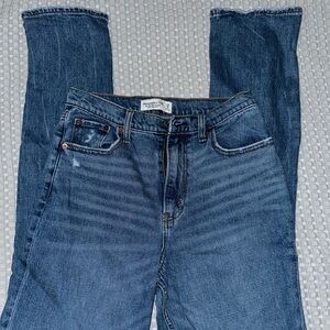 Abercrombie & Fitch Curve Love '90s Slim Straight Ultra High Rise Jeans
